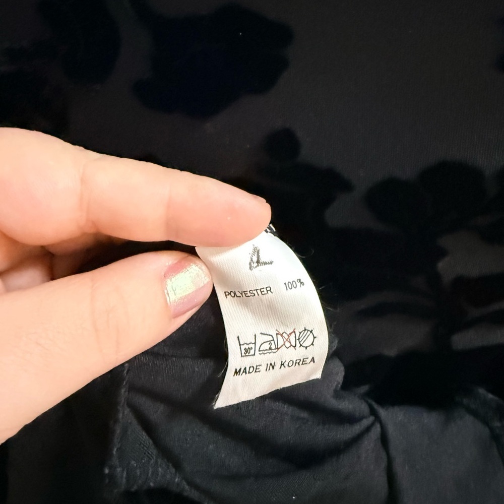 Top with floral velvet - Picture 3 of 5